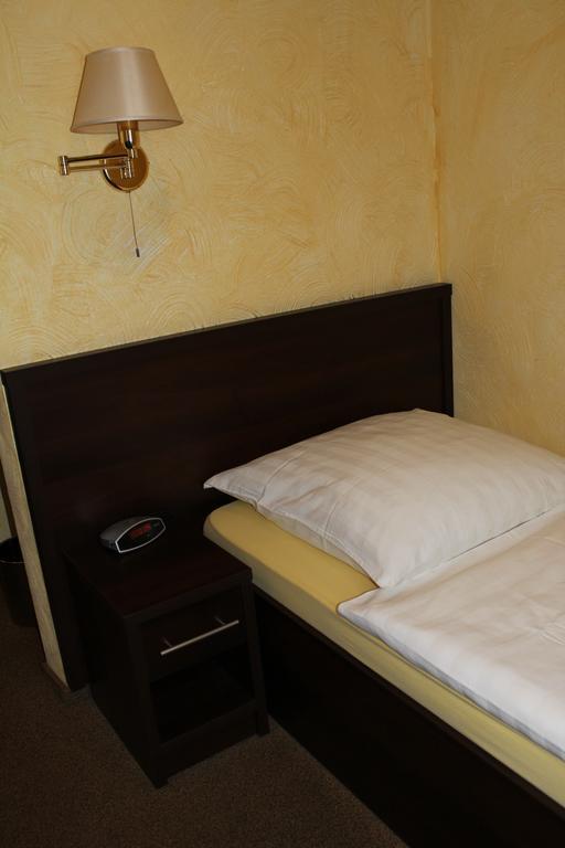 דיסלדורף Hotel Rosenhof חדר תמונה