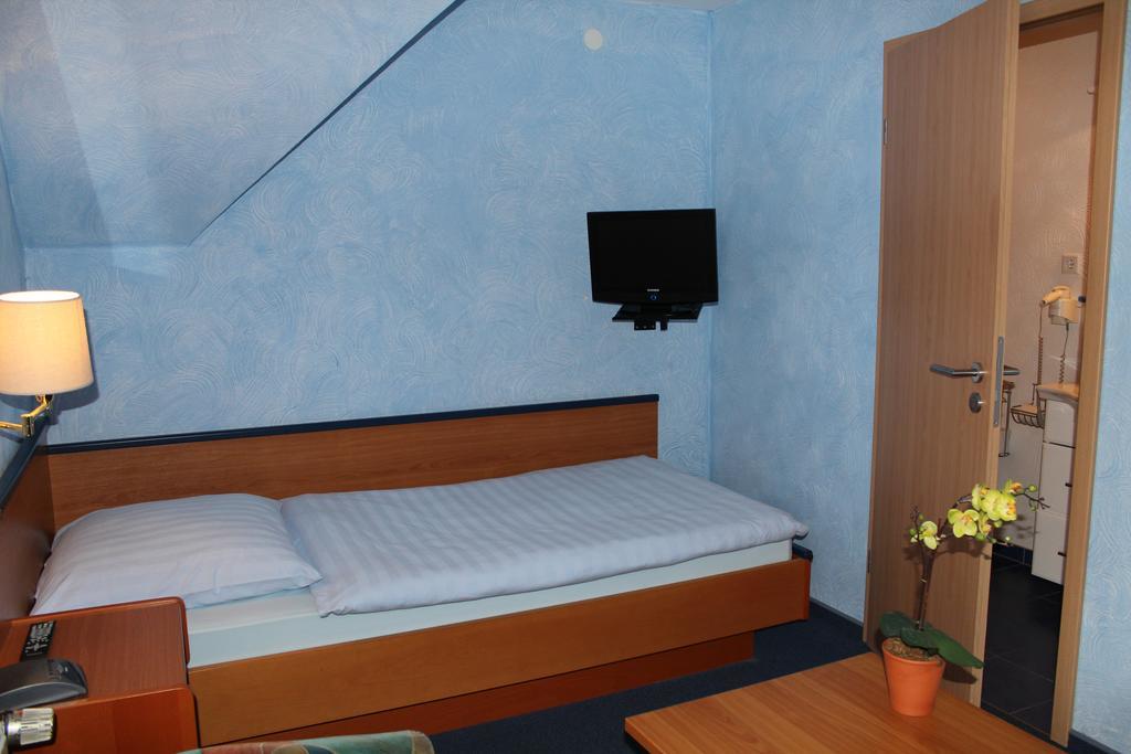 דיסלדורף Hotel Rosenhof חדר תמונה